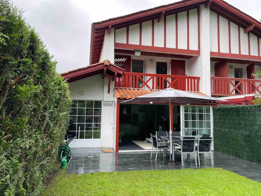 Casa Romantica En Hendaya Vila Exterior foto